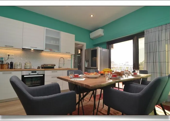 Sophia\'S Penthouse Apartment With Jacuzzi And Acropolis View From Big Terrace