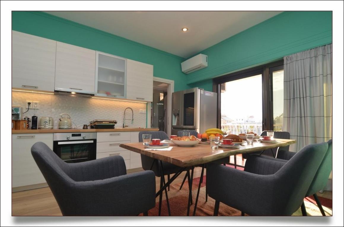 Апартаменты Sophia's Penthouse With Jacuzzi And Acropolis View From Big Terrace Афины