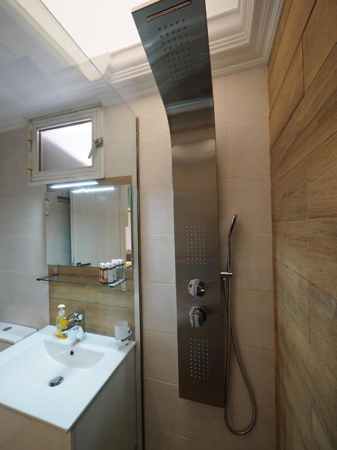 Апартаменты Sophia's Penthouse With Jacuzzi And Acropolis View From Big Terrace *